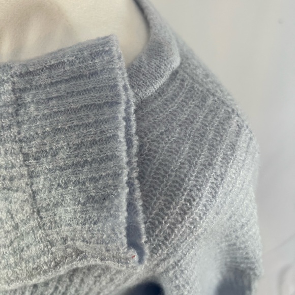 NEW / J.Crew Cashmere-blend bouclé tie-front beach sweater - Picture 4 of 7